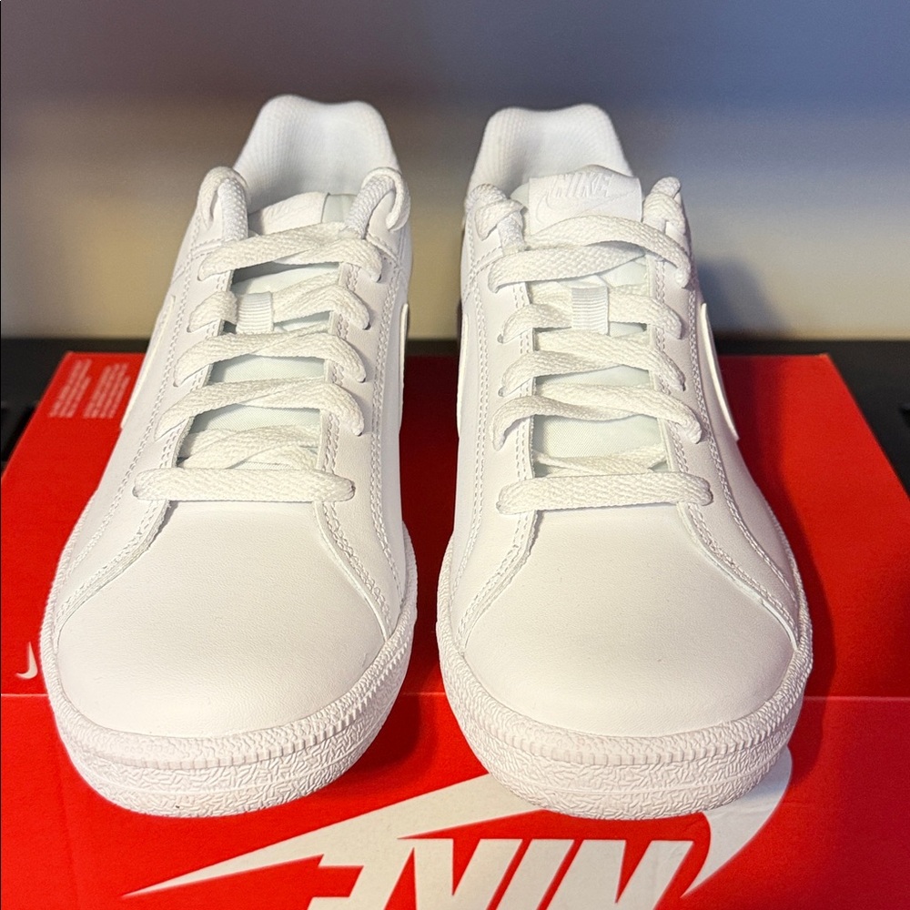 Nike Court Royale White 749867-105 Women’s Size 9 - Picture 3 of 6